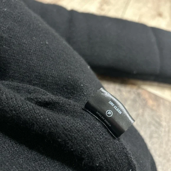 Sablyn Erica cashmere puffer jacket in black - Picture 6 of 8